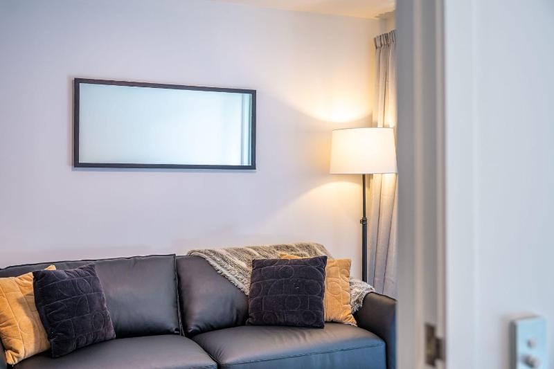Central Luxury Apartment 108 - image 11