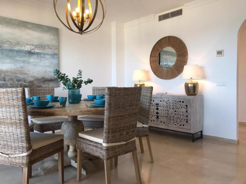 Beachfront PENTHOUSE - El MIRADOR DE BERMUDA BEACH - image 8