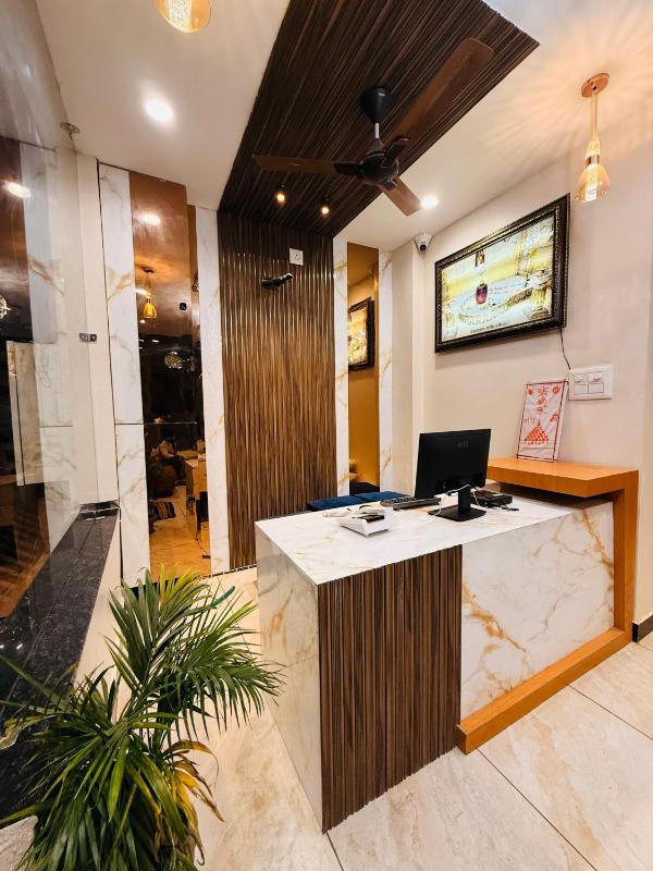 Hotel Hira Palace - image 3