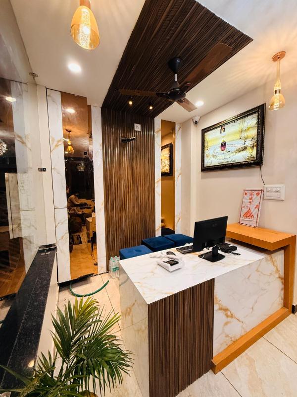 Hotel Hira Palace - image 13