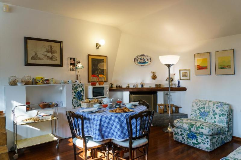 Junior Suite with Balcony image 1