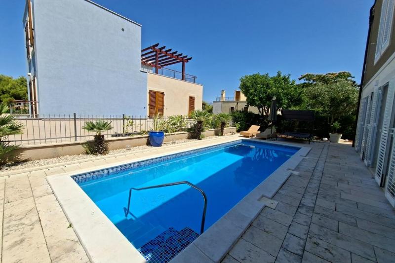 Family friendly house with a swimming pool Splitska Brac - 25361 - image 12