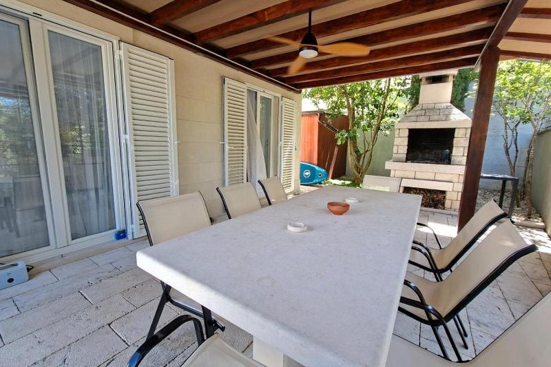Family friendly house with a swimming pool Splitska Brac - 25361 - image 20
