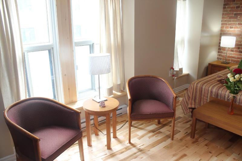 Hotel Quartier des Spectacles - image 4