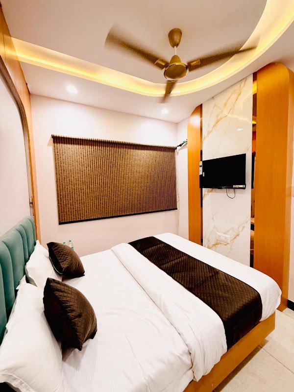 Hotel Hira Palace - image 29