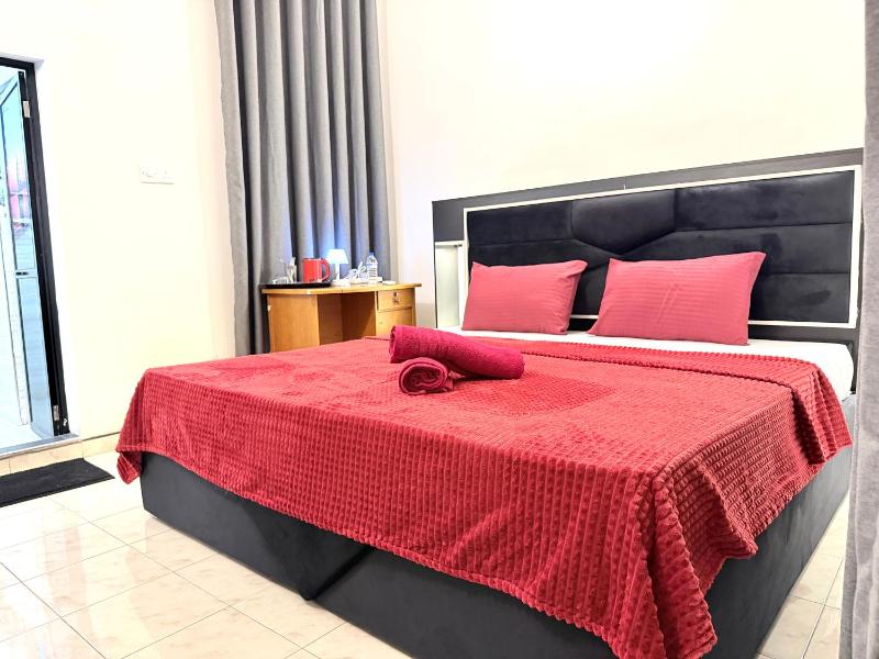 Home Stay Residence - Near Airport - image 15