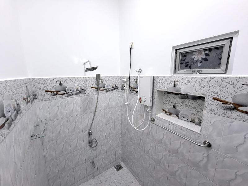 Home Stay Residence - Near Airport - image 5