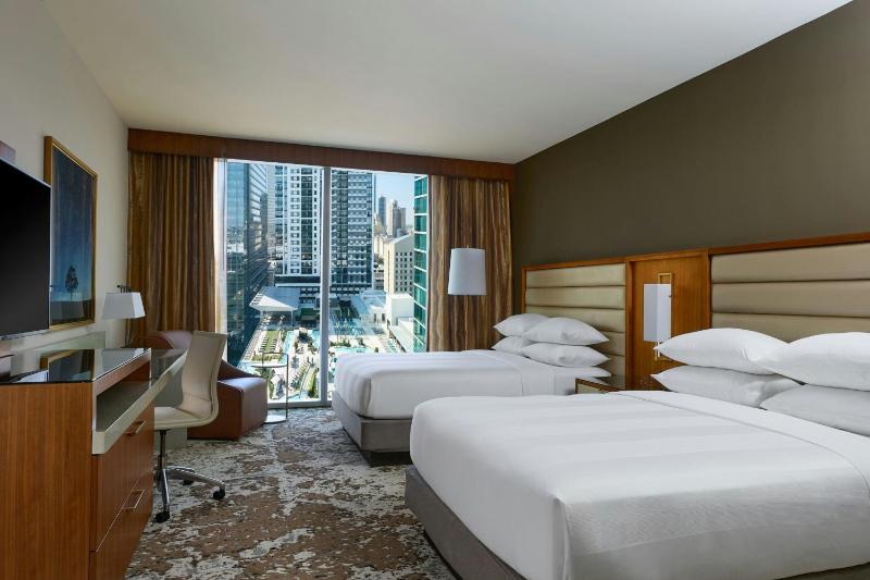 Marriott Marquis Houston - image 38