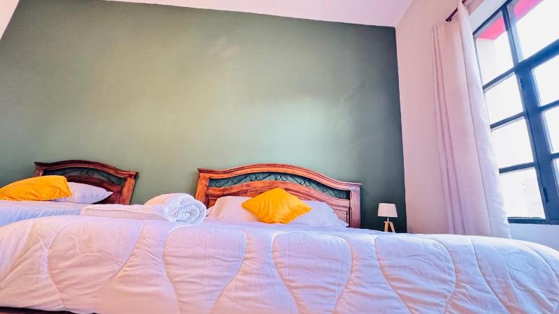 1825 Hotel - image 3