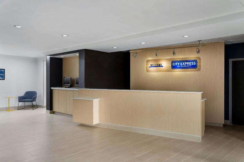 City Express by Marriott Houston Intercontinental Airport - image 13