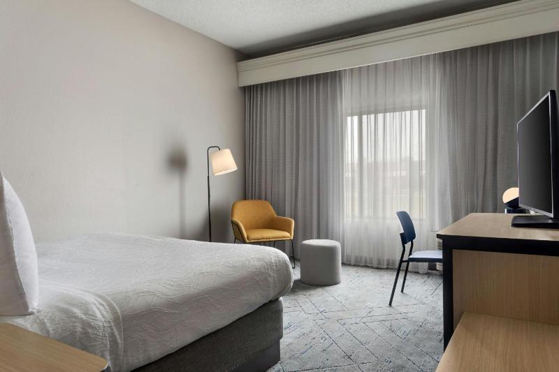 City Express by Marriott Houston Intercontinental Airport - image 5