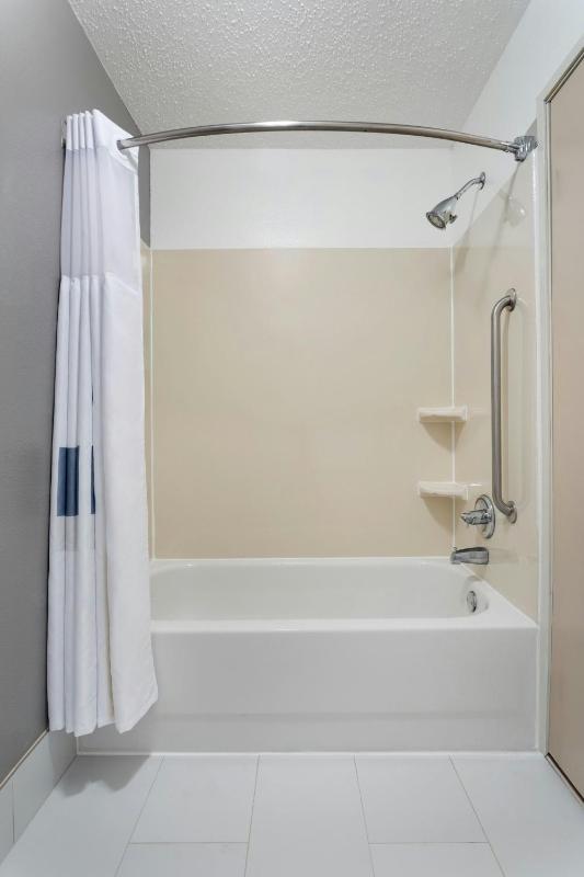 City Express by Marriott Houston Intercontinental Airport - image 12