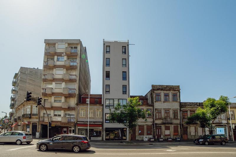 Bright Modern Boavista by Vacationy - image 8