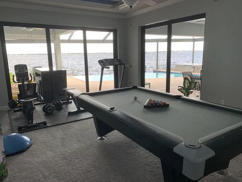 Grand 2-Story Cape Coral Riverfront Villa - Riverhouse Princess - image 7