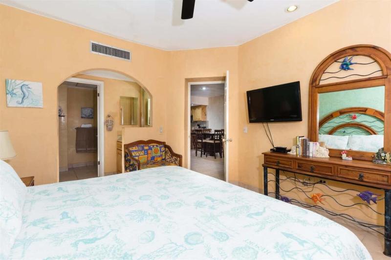 Stunning Views in 2nd Level Condo Princesa B-203 - image 12