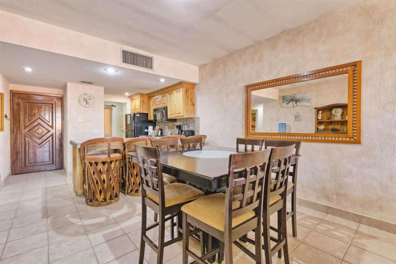 Stunning Views in 2nd Level Condo Princesa B-203 - image 11