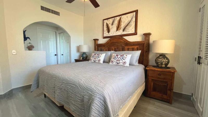 Gorgeous Third-Level Condo Princesa D-308 - image 16
