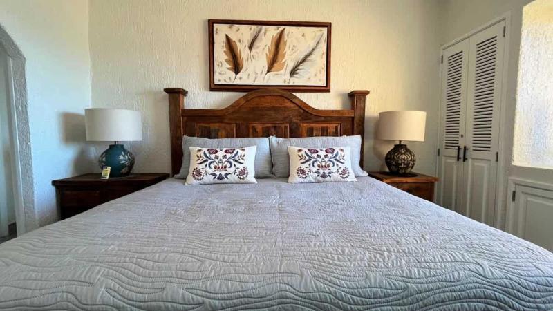 Gorgeous Third-Level Condo Princesa D-308 - image 35