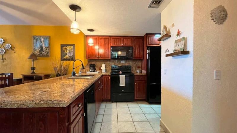 Cozy Condo on Sandy Beach Resort Princesa C-408 - image 24