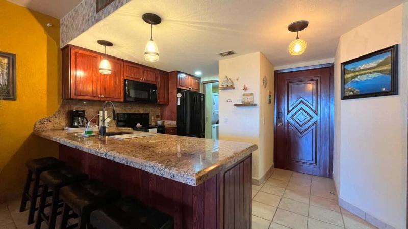 Cozy Condo on Sandy Beach Resort Princesa C-408 - image 16