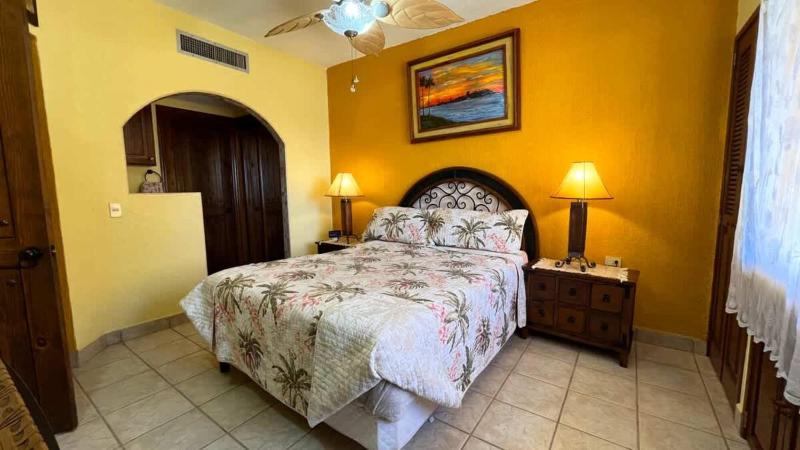 Cozy Condo on Sandy Beach Resort Princesa C-408 - image 14