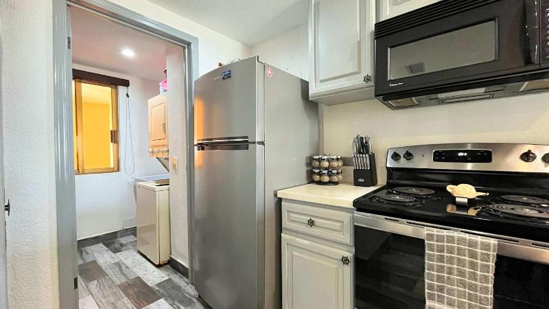 Cozy Sandy Beach Condo Pool Princesa A-302 - image 23