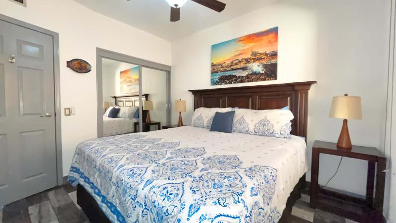 Cozy Sandy Beach Condo Pool Princesa A-302 - image 10