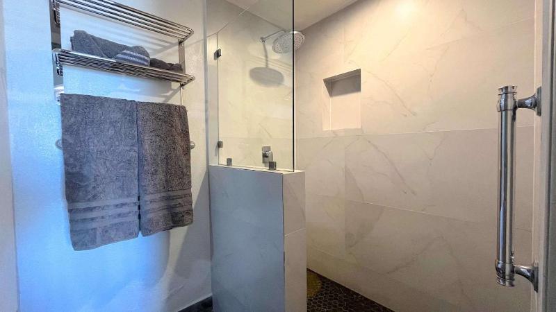 Cozy Sandy Beach Condo Pool Princesa A-302 - image 11