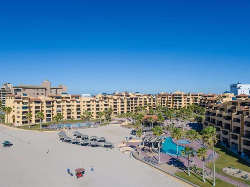 Gorgeous Third-Level Condo Princesa D-308 - image 19