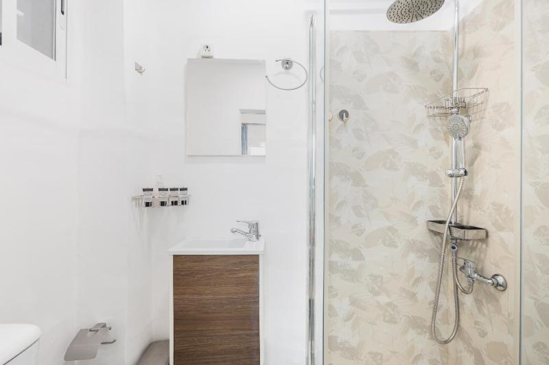 C34 Cosy 4 bdr apt close to Maria Zambrano - image 15