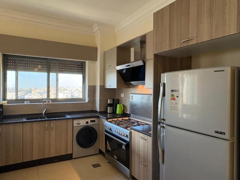 Home away from home with a Beautiful Balcony View 3 bedrooms 2 bathrooms - image 8