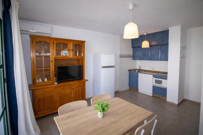 Romana Pool & Beach - PET FRIENDLY - Albert Villas - image 6