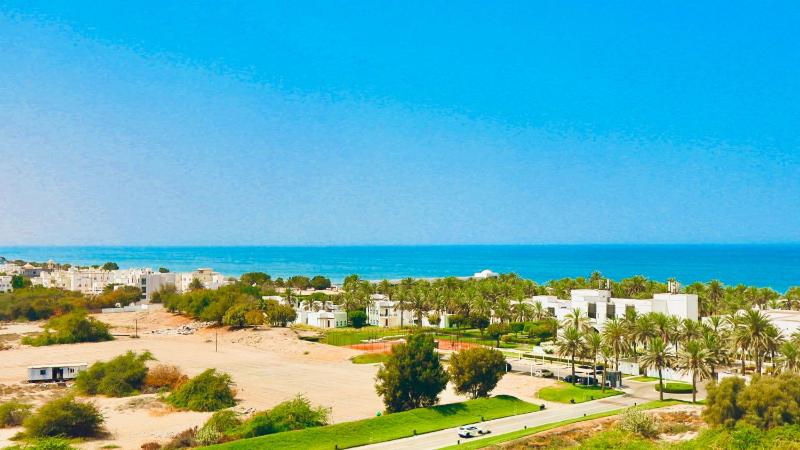 Modern 2BR Oasis - Balcony With Sea View - image 11