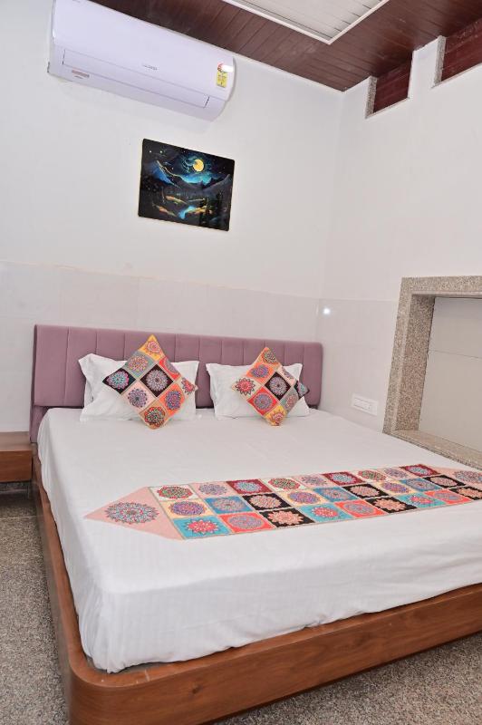 Hotel shivaay home stay - image 5