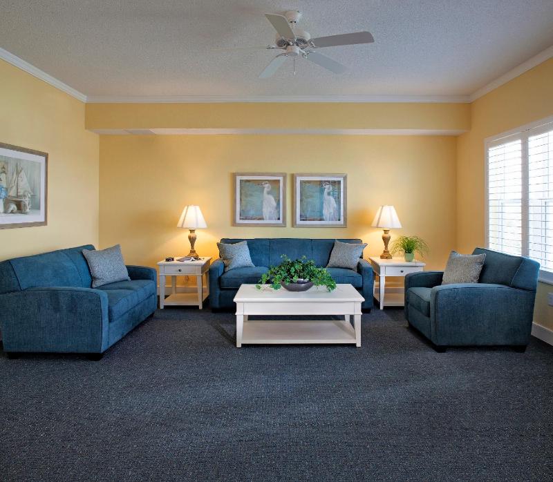 Three-Bedroom Villa image 4