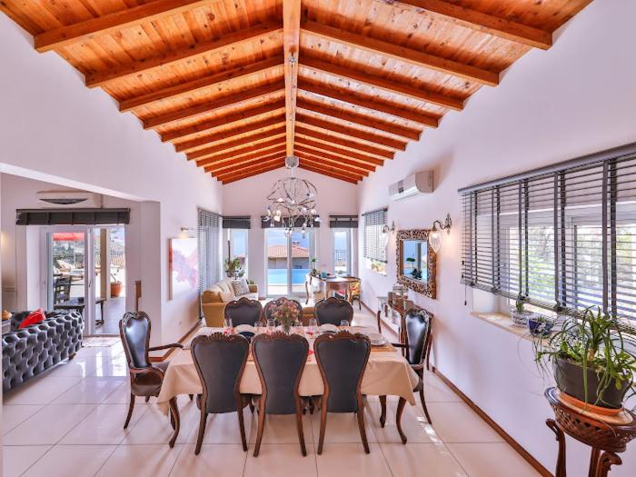 VILLA SCARLETT - image 16