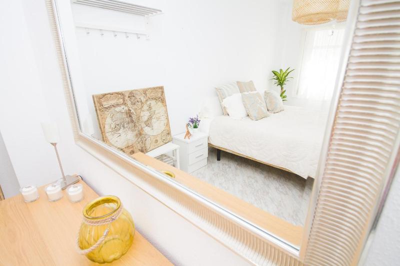 C57 - Spacious and Bright Apartment - image 6
