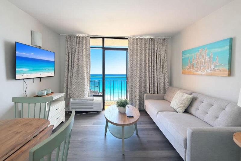 Paradise Oceanfront 1bd pool and hot tub - image 6