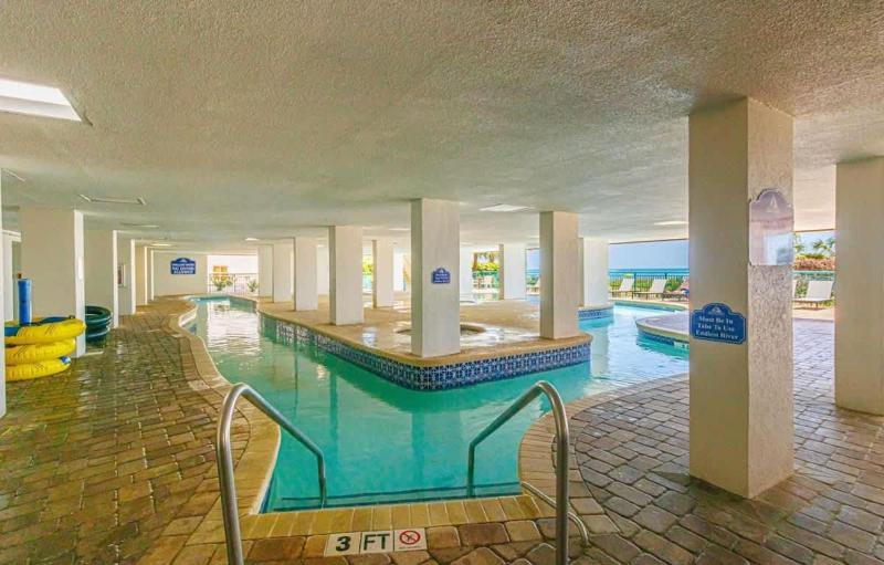 Coastal Oceanfront 1bd pool and hot tub - image 2