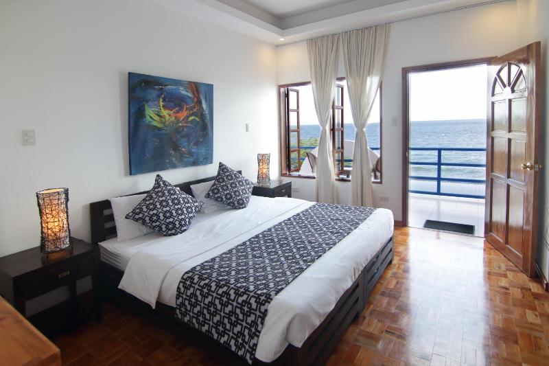 Deluxe Double Room image 2