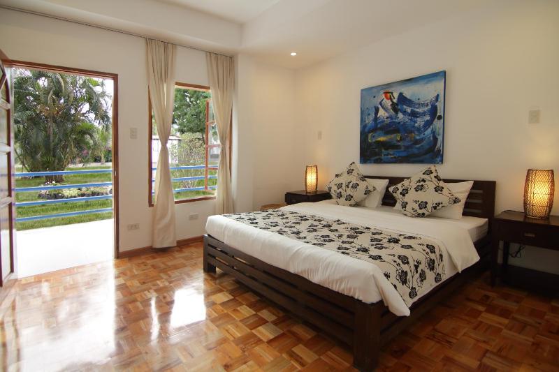 Standard Double Room image 2