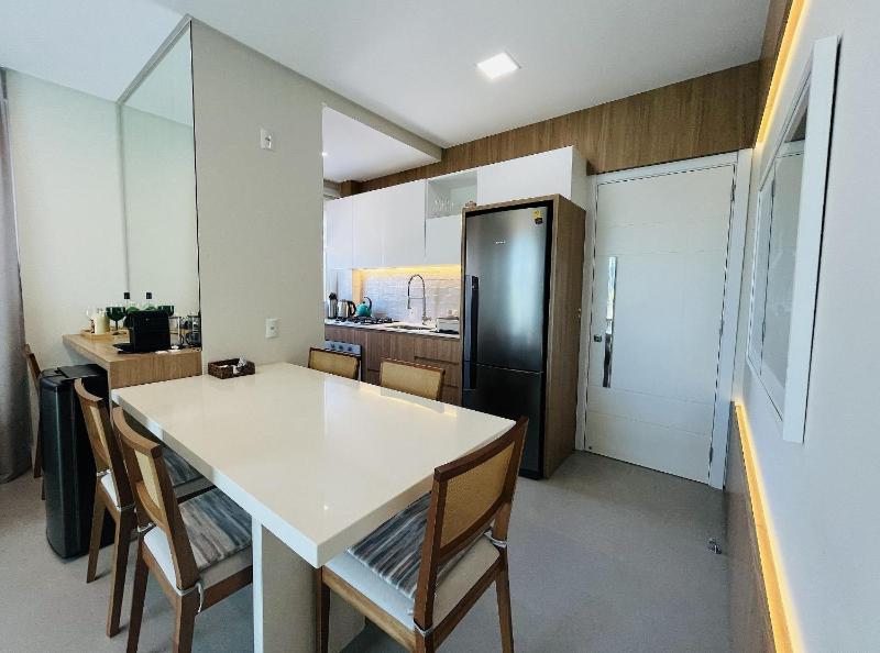 Residencial Cayman - Apartamento espaçoso a apenas 3 minutos da Praia de Palmas com ar-condicionado em todos os cômodos e sacada com vista para a rua. - image 8