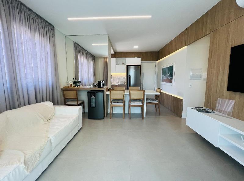 Residencial Cayman - Apartamento espaçoso a apenas 3 minutos da Praia de Palmas com ar-condicionado em todos os cômodos e sacada com vista para a rua. - image 6