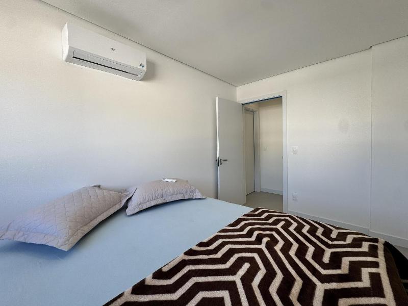 Oásis do Atlântico 402 A – Apartamento amplo em condomínio completo a apenas 5 minutos da Praia de Palmas - image 11