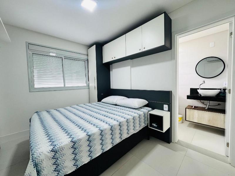 Palm Beach Residence – Apartamento espaçoso com 3 suítes na Praia de Palmas para até 8 pessoas. - image 6