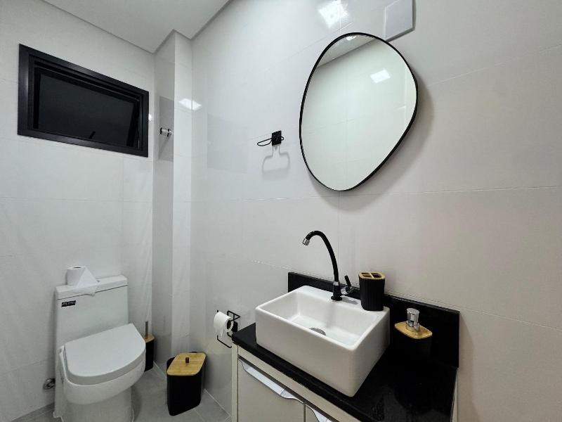 Polaris Residence - Apartamento com 2 suítes totalmente mobiliado a apenas 5 minutos da praia de Palmas. - image 9