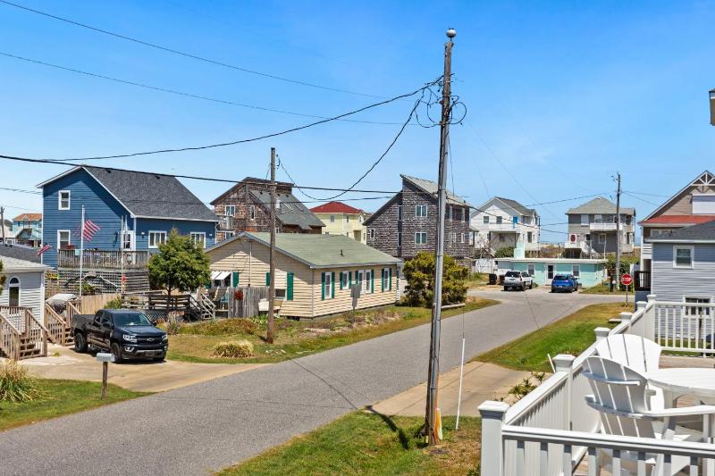 5042 - Beachside Hangar - image 14