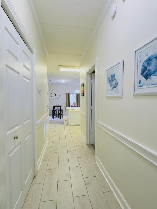 Cozy 1BR Getaway with King Bed Near Beach - image 6