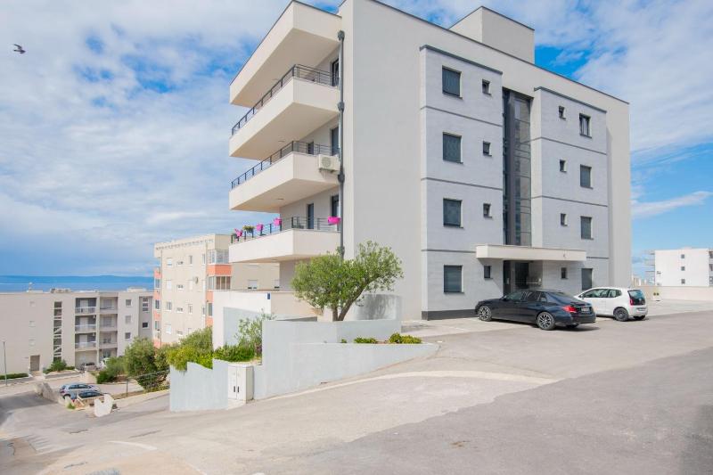 Apartment Makarska 18 - image 12