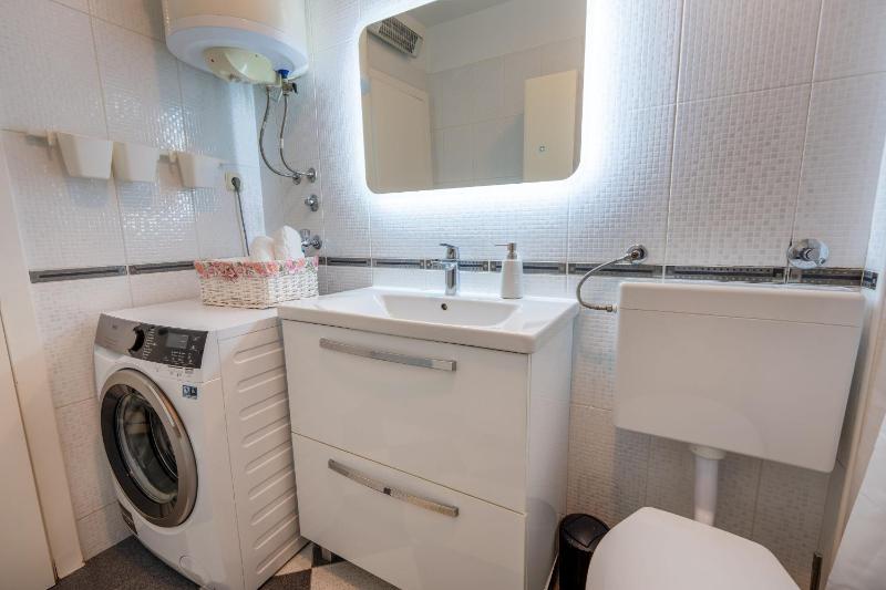 Apartment Makarska 29 - image 7